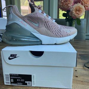 Nike Women's Air Max 270